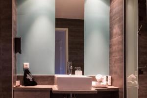 Hotels Hotel Saint-Hubert : photos des chambres