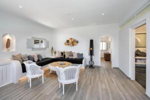One-Bedroom Suite with Private Heated Pool & Sea View room in Siete Mares Luxury Suites