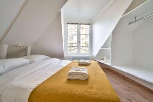 Charming 1 Bedroom Apt in the Heart of Paris (6F)