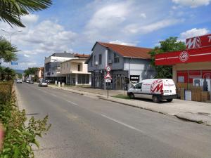 Ljupco Apartments
