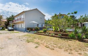 Appartment Rezika 