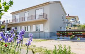 Appartment Rezika 