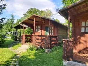 Bungalow Camping Edelweiss - Floare de colt - Gyopár - Făgetul Ierii Bungalow Camping Edelweiss - Floare de colt - Gyopár - Făgetul Ierii