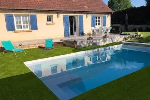 Maison privative 5 Ch. 12 Pers. Piscine chauffée - Chamblet