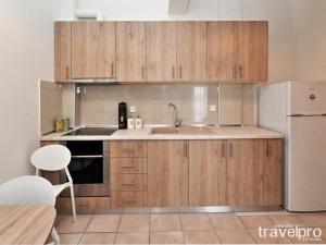 Marianthi Apartment by RentalsPro Services - Nea Moudania Halkidiki