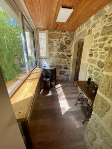Maison les pieds dans leau