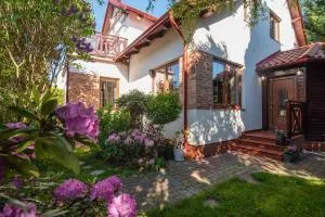 Willa Rybaczówka z ogrodem - 威赫罗伏