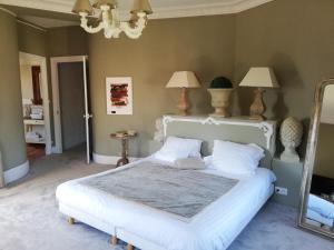 B&B / Chambres d'hotes Chateau Les 4 Saisons : photos des chambres