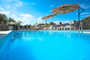 Luxury Apartments Mauro with Heated Pool
