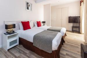 Hotels Best Western Le Comtadin : photos des chambres