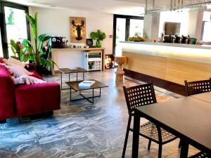 Hotels Appart' Hotel La Girafe Marseille Est - Porte d'Aubagne : photos des chambres