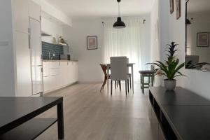 Piso nuevo, céntrico y tranquilo