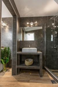 Raise comfy studios in the heart of Athens