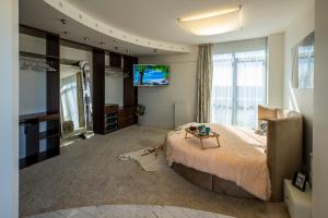 Skyhouse Riga Private Penthouse and SPA