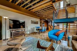 Old Town Loft Oasis with Amazing Rooftop Deck! - Laporte