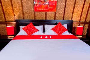 Phòng Đôi Loại Sang (Deluxe Double Room)