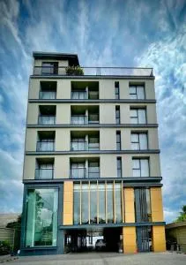 M2 Hotel Waterside - Ban Mea Tam