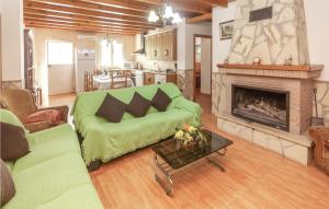 Three-Bedroom Holiday Home  room in Awesome home in Montefrio with Outdoor swimming pool WiFi and 3 Bedrooms