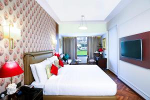 The Ambassador, Marine Drive, Mumbai