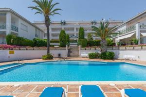 Hauzify I Apartaments l'Estel - 3hvězdičkové hotely ve městě Sant Feliu de Guíxols