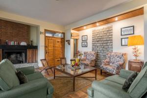 StayVista at Wood House Retreat