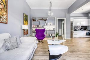 Spacious flat with courtyard in Peristeri!