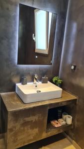 Aegean Breeze - Premium Luxury Apartment in Nea Makri