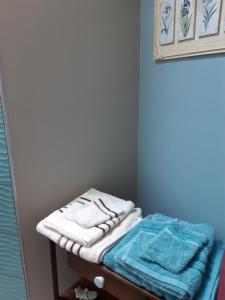 B&B / Chambres d'hotes CHAMBRE DOUBLE AVEC PISCINE ET JACUZZI : photos des chambres