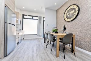 APARTAMENTOS AVENIDA DE AMERICA