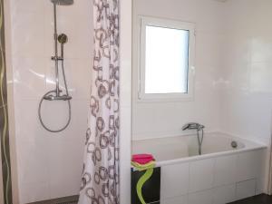 Maisons de vacances Holiday Home Penn Sardin - DNZ100 by Interhome : photos des chambres