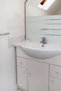 Maisons de vacances Holiday Home La Mariniere by Interhome : photos des chambres