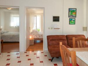 Apartment Marinella-2 by Interhome