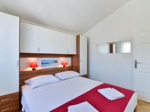 Apartment Matas-2 by Interhome