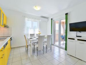 Apartment Matas - SRD317 by Interhome