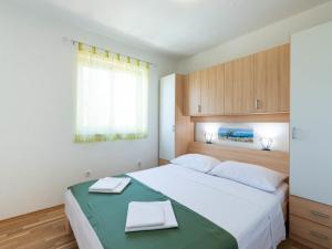 Apartment Matas-3 by Interhome