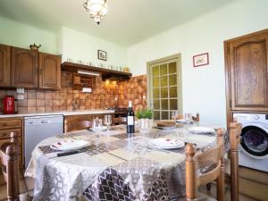 Maisons de vacances Holiday Home Geroko by Interhome : photos des chambres