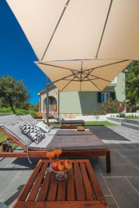 Dandy apartment with pool 2 bedrooms