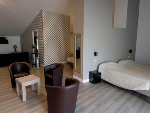 Hotels Le Grand Hotel Moliere : photos des chambres