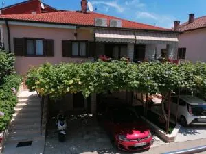 Apartman Bruna - Antinal