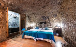 Casa Cueva Las Margaritas