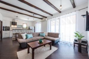 Apartments Villa Made 4U