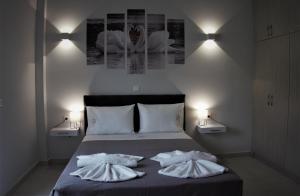 Villa Bratou Aqua Sleeps 4 with Garden