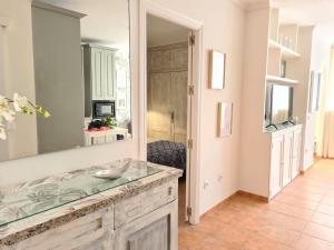 APARTAMENTO NUEVO CENTRO MARBELLA piscina