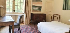 Hotels Chateau de la Cour Senlisse : photos des chambres