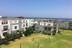Bel appartement avec vue sur mer à Marina Smir