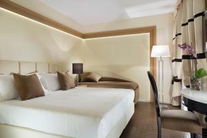 Triple Room with Balcony room in Erbavoglio Hotel