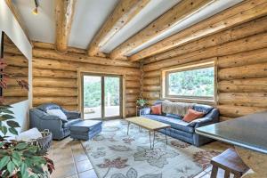 Mountain Retreat with Deck Ski, Soak, Golf and Hike!