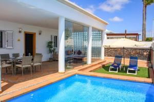 MARIA DEL RISCO by Buenavilla