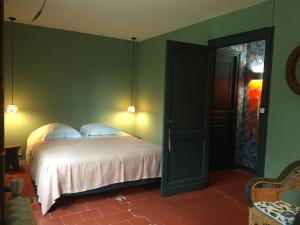 B&B / Chambres d'hotes DameChouette : Chambre Double - Vue sur Jardin