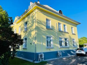 Holiday Apartment near beach.